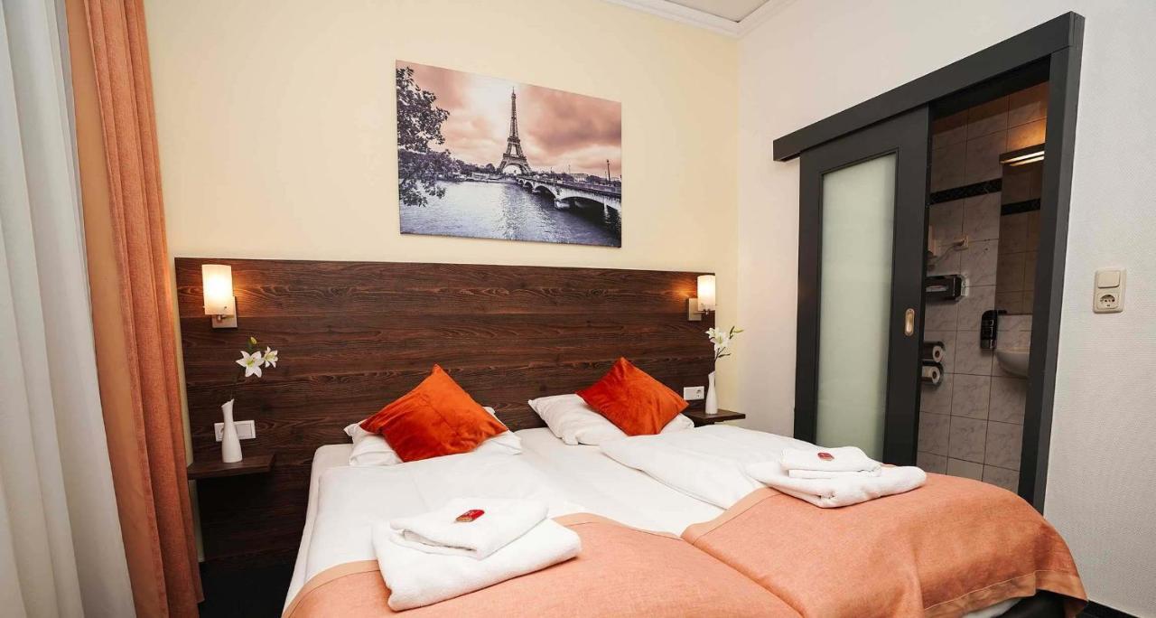 Hotel Little Paris Франкфурт-на-Майні Екстер'єр фото