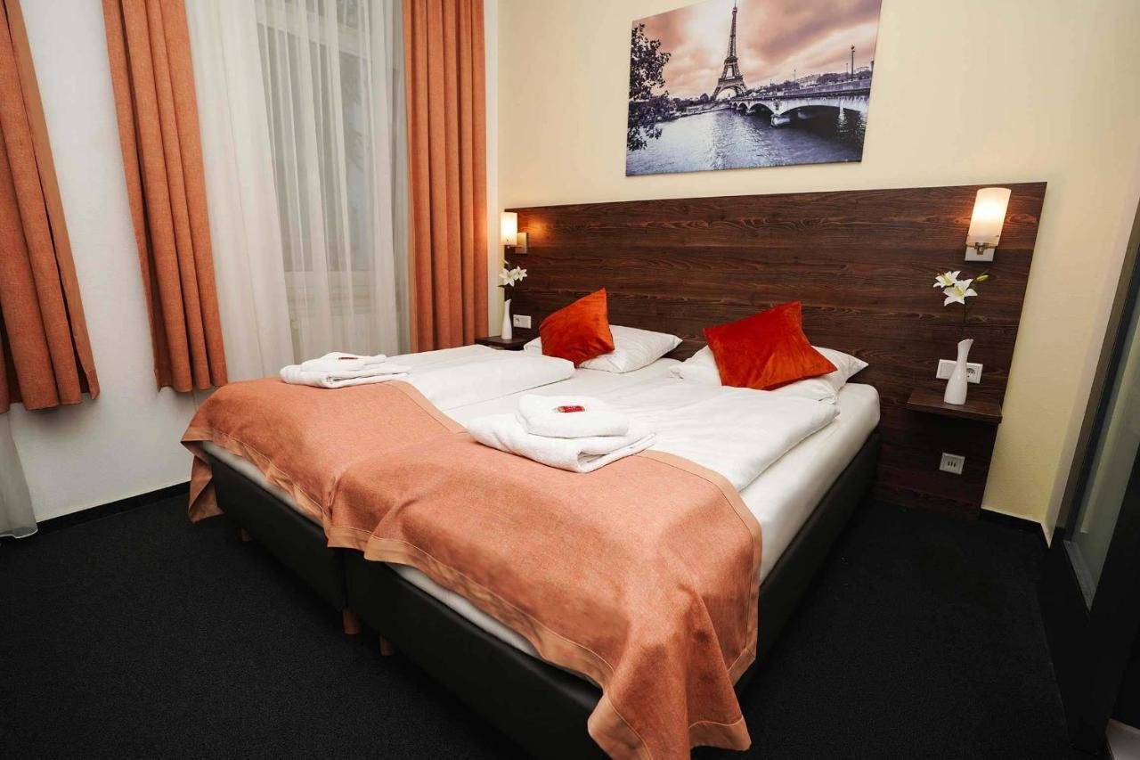 Hotel Little Paris Франкфурт-на-Майні Екстер'єр фото